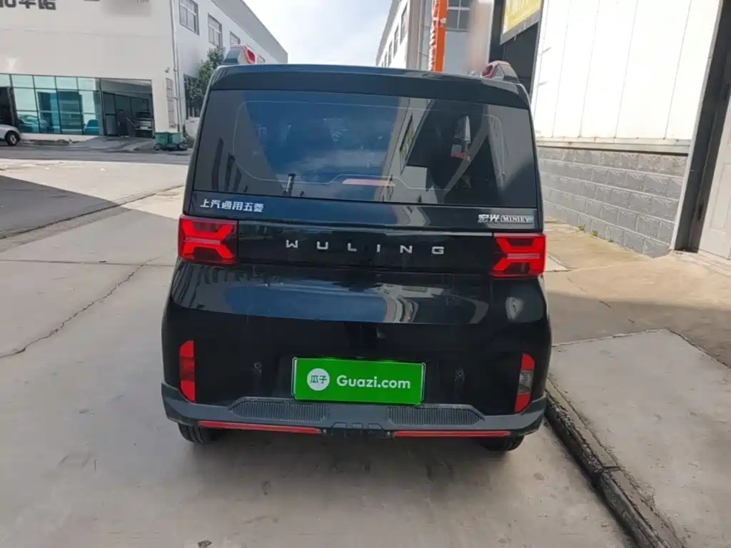 Wuling MINIEV — миниатюра 6
