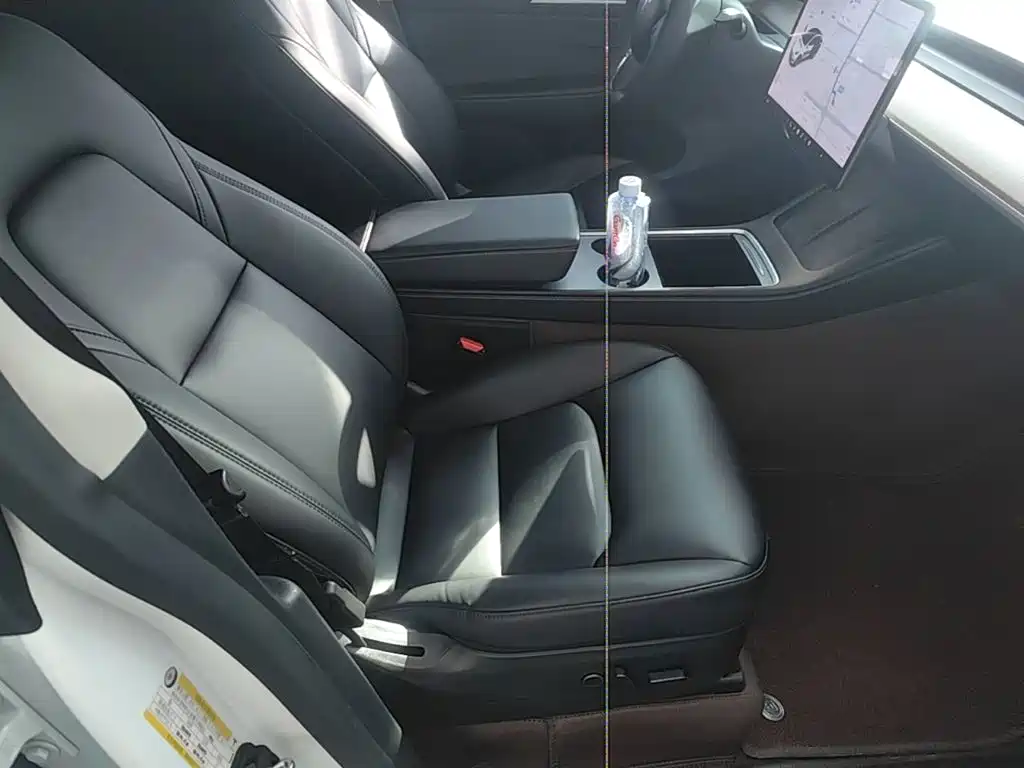 Tesla Model Y — миниатюра 25