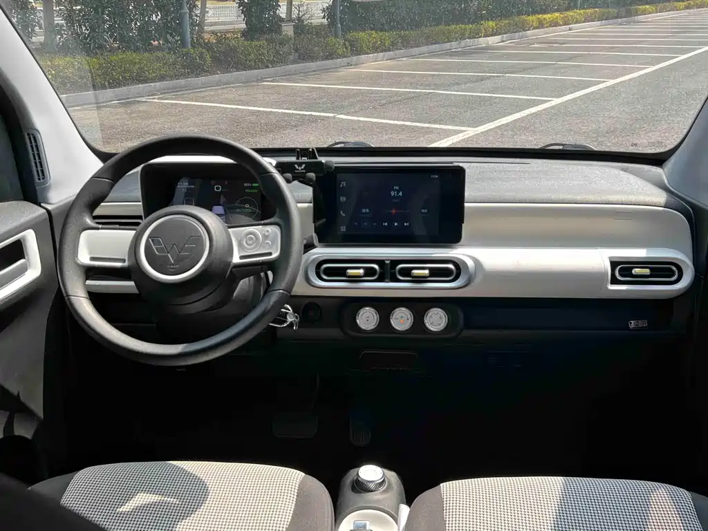 Wuling MINIEV — миниатюра 12