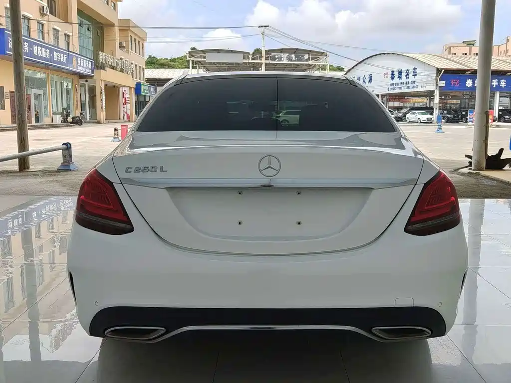 Mercedes-Benz C-Class — миниатюра 14