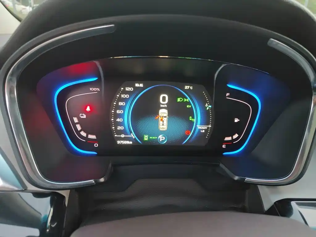 Geely Jia Ji New Energy — миниатюра 7
