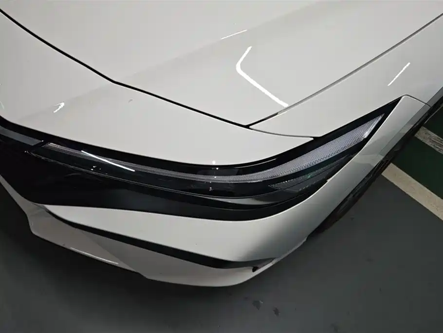 Hyundai Elantra 2023 1.5L CVT LUX Luxury