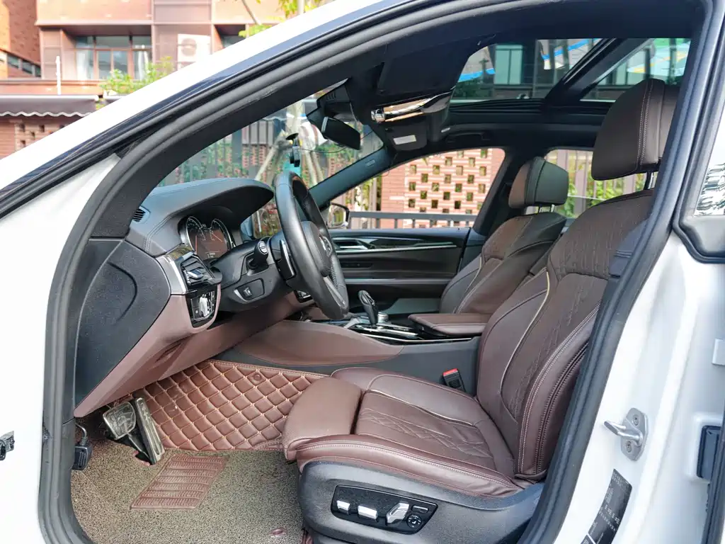 BMW 6 Series GT — миниатюра 7