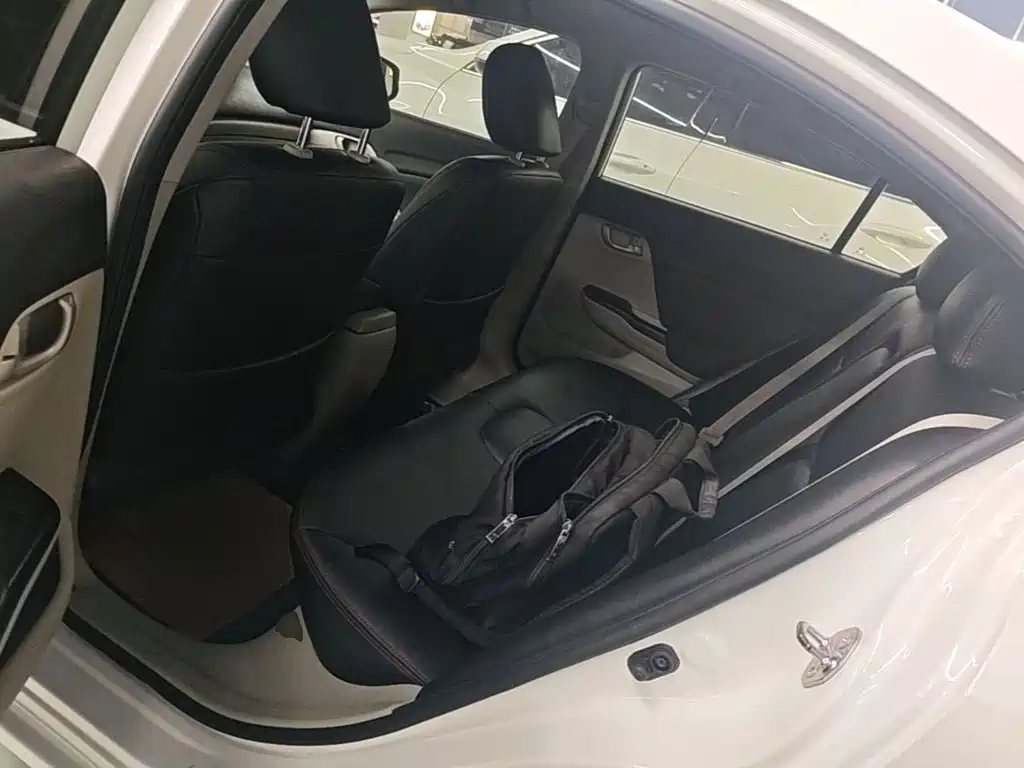 Honda Civic — миниатюра 17