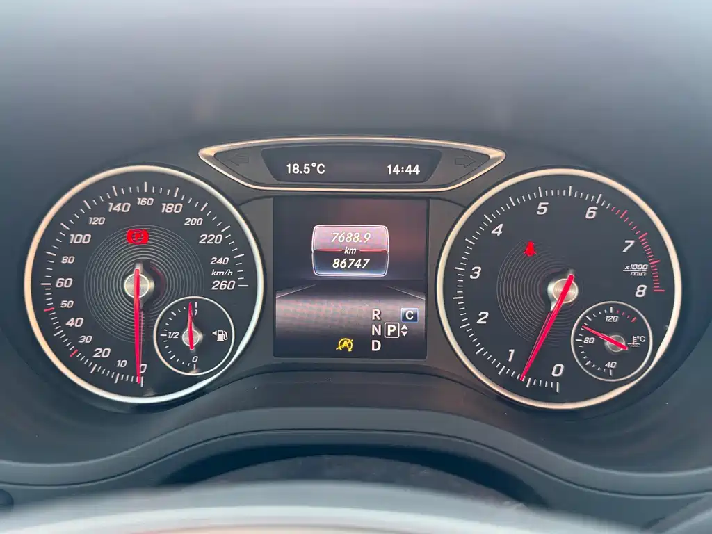 Mercedes-Benz B-Class — миниатюра 15