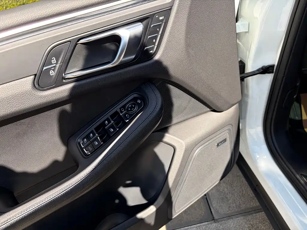 Porsche Macan — миниатюра 42