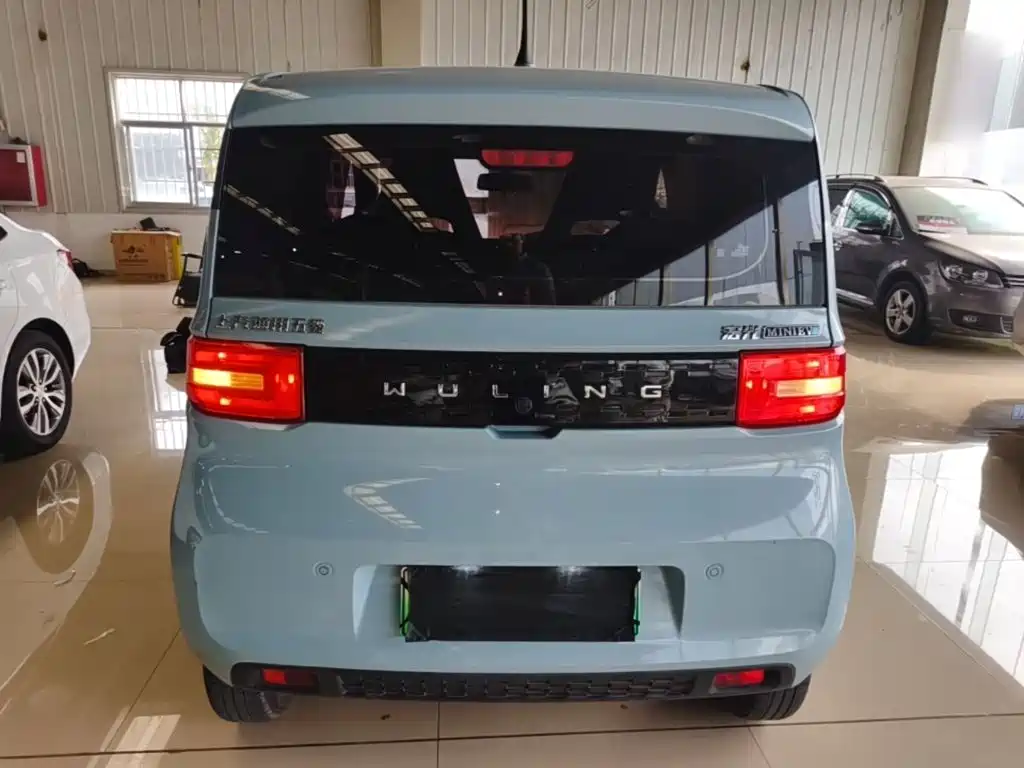 Wuling MINIEV — миниатюра 6