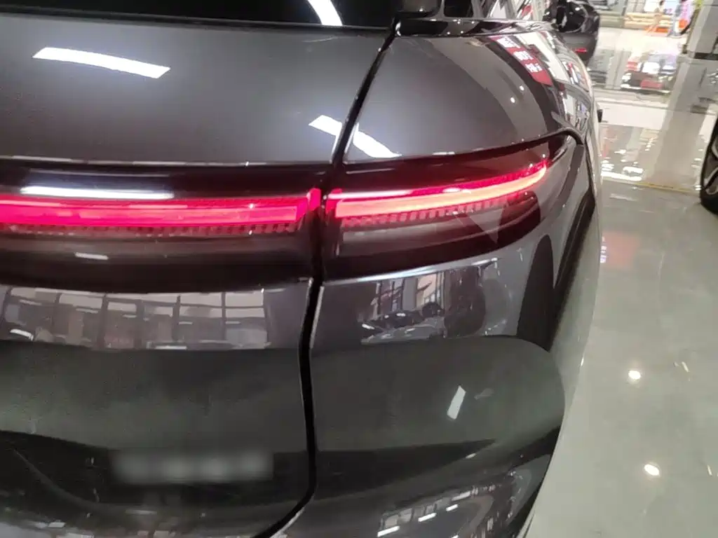 NIO ES6 — миниатюра 8