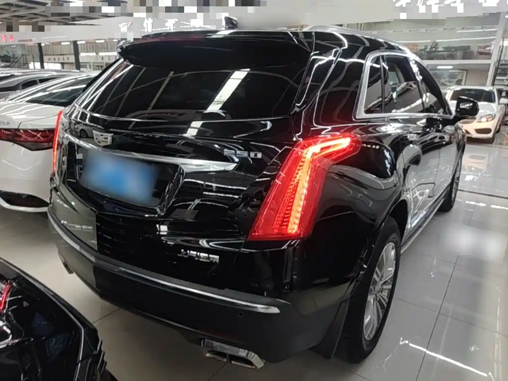 Cadillac XT5 — миниатюра 7