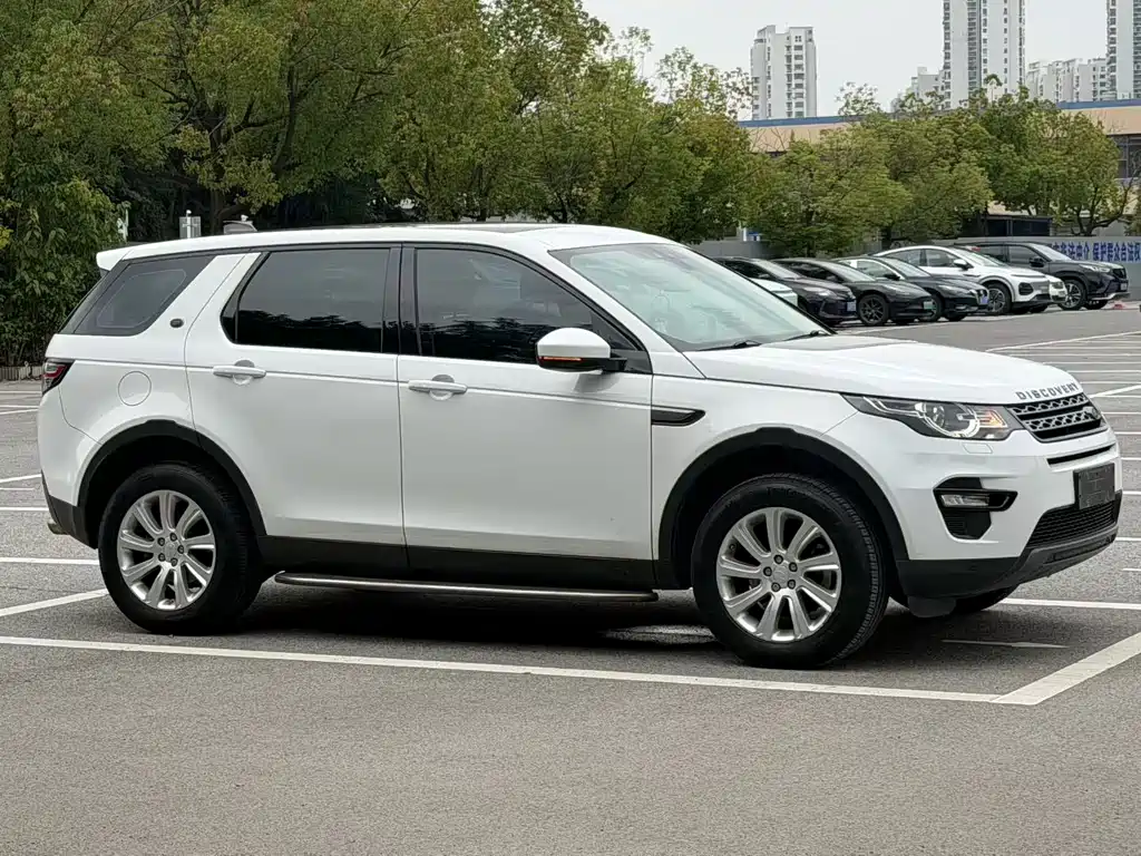 Land Rover Discovery Sport — миниатюра 3