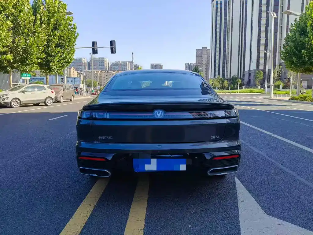 Changan Eado — миниатюра 8