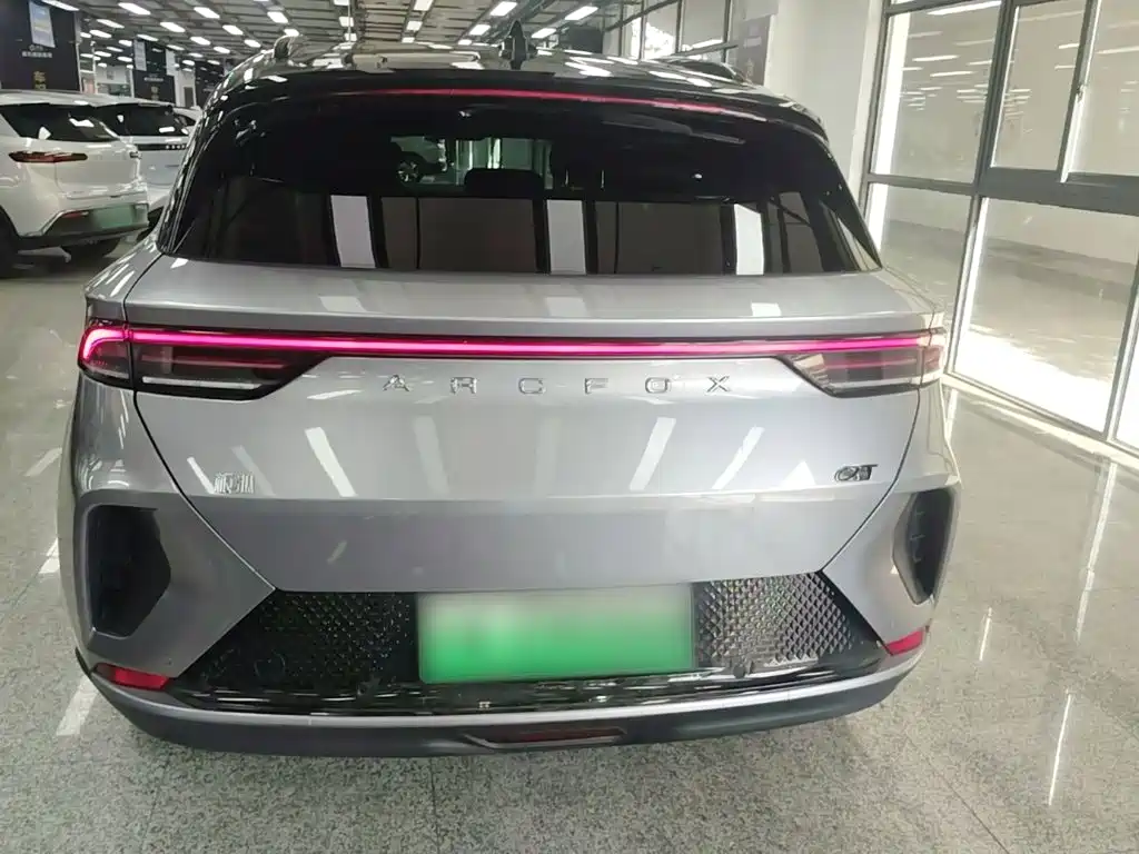 ARCFOX Alpha T — миниатюра 6