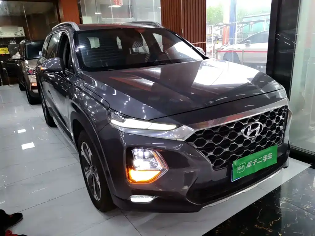 Hyundai Santa Fe — миниатюра 4