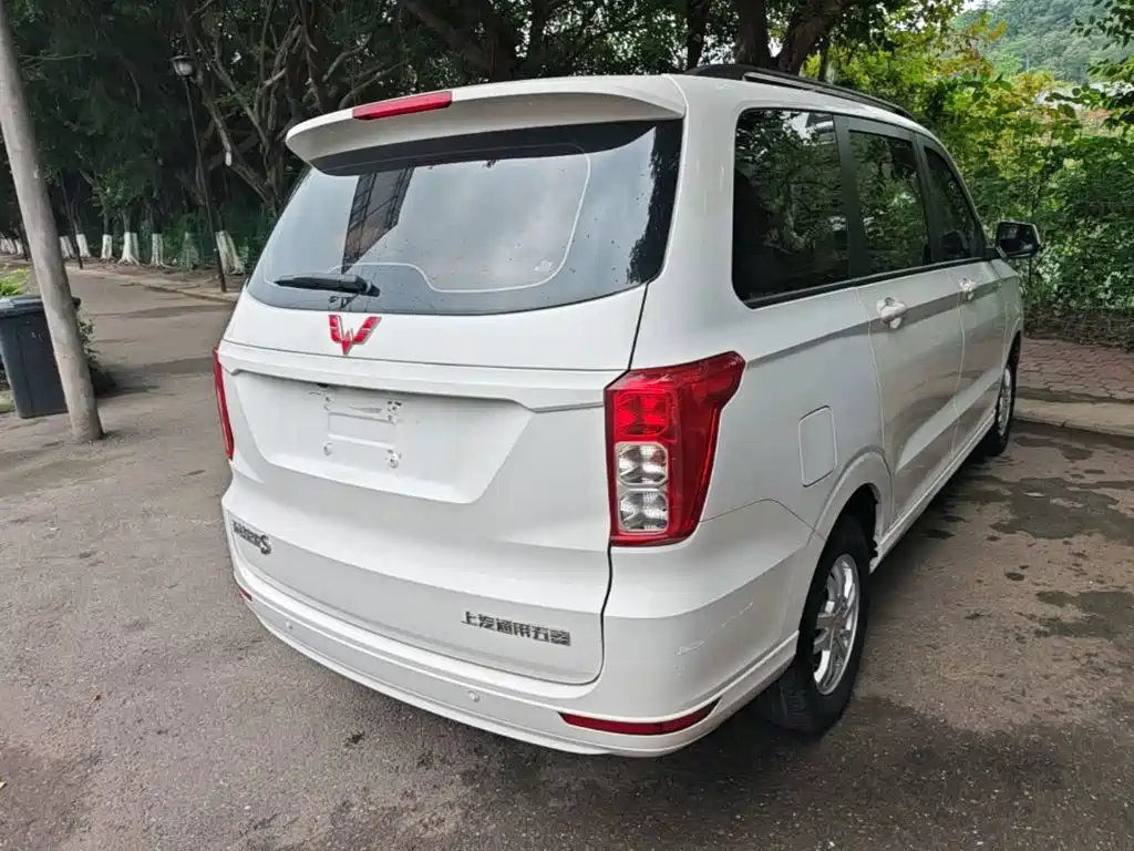 Wuling Hongguang — миниатюра 7