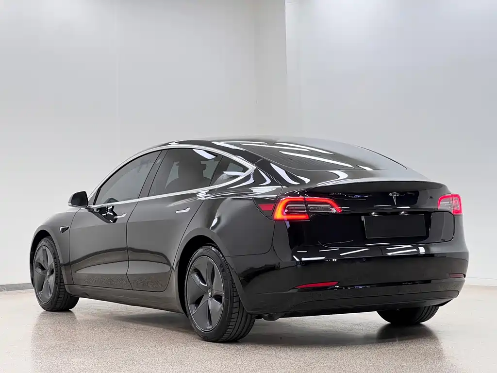 Tesla Model 3 — фотографии объявления, Фото 6