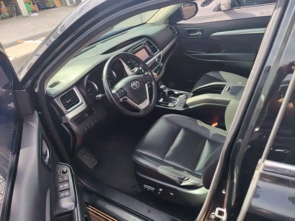 Toyota Highlander — миниатюра 20