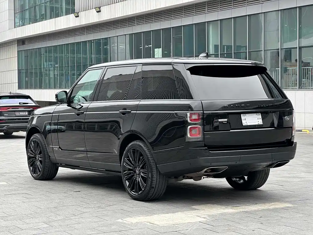 Land Rover Range Rover — миниатюра 8