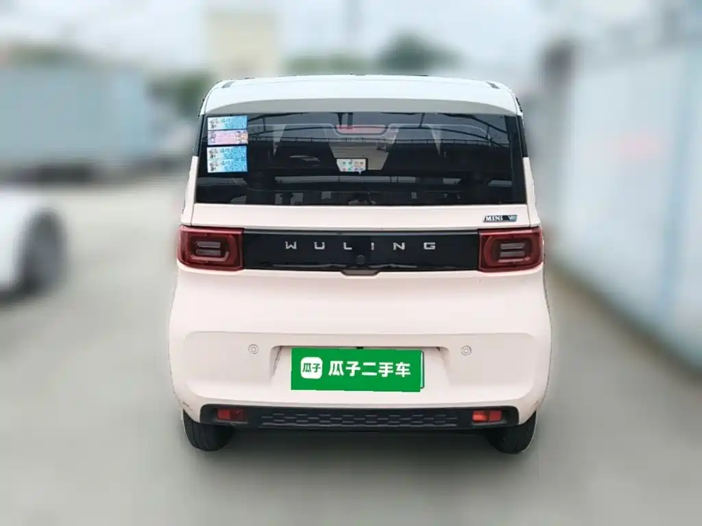 Wuling MINIEV — миниатюра 8