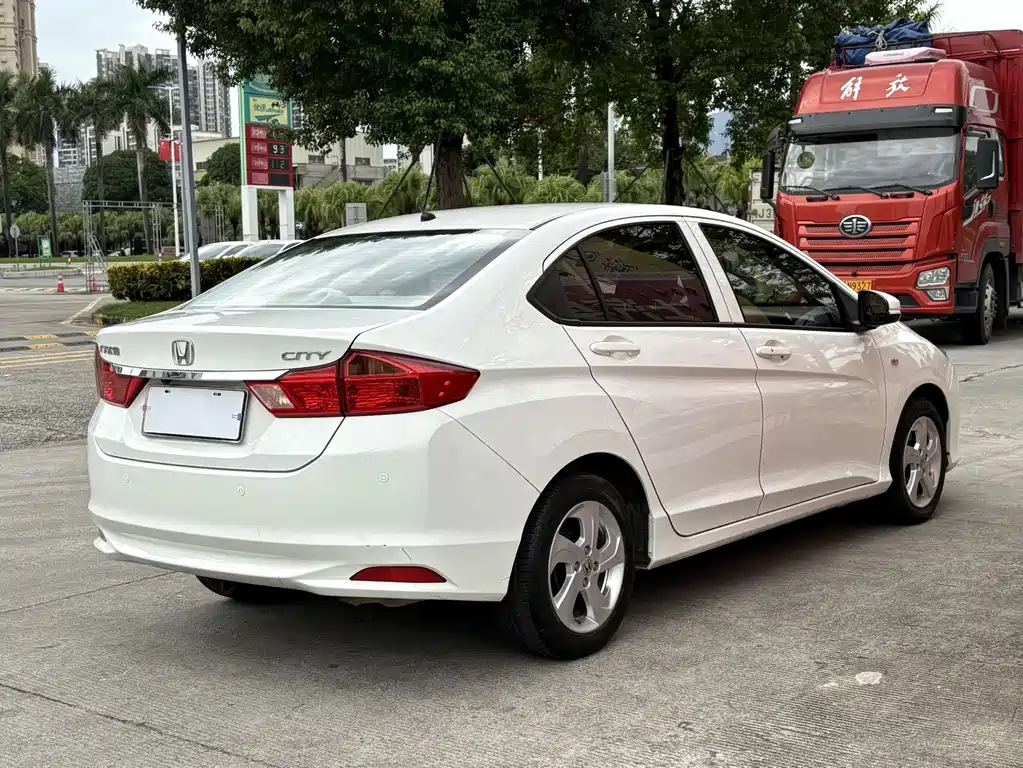 Honda City — миниатюра 10