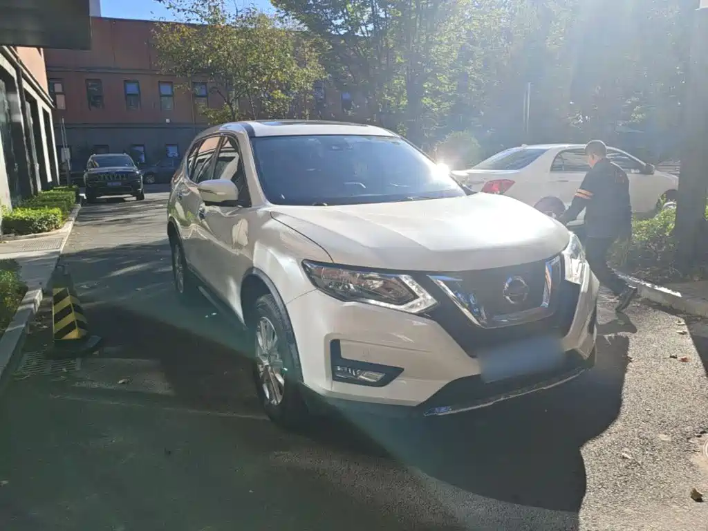 Nissan X-Trail — миниатюра 4