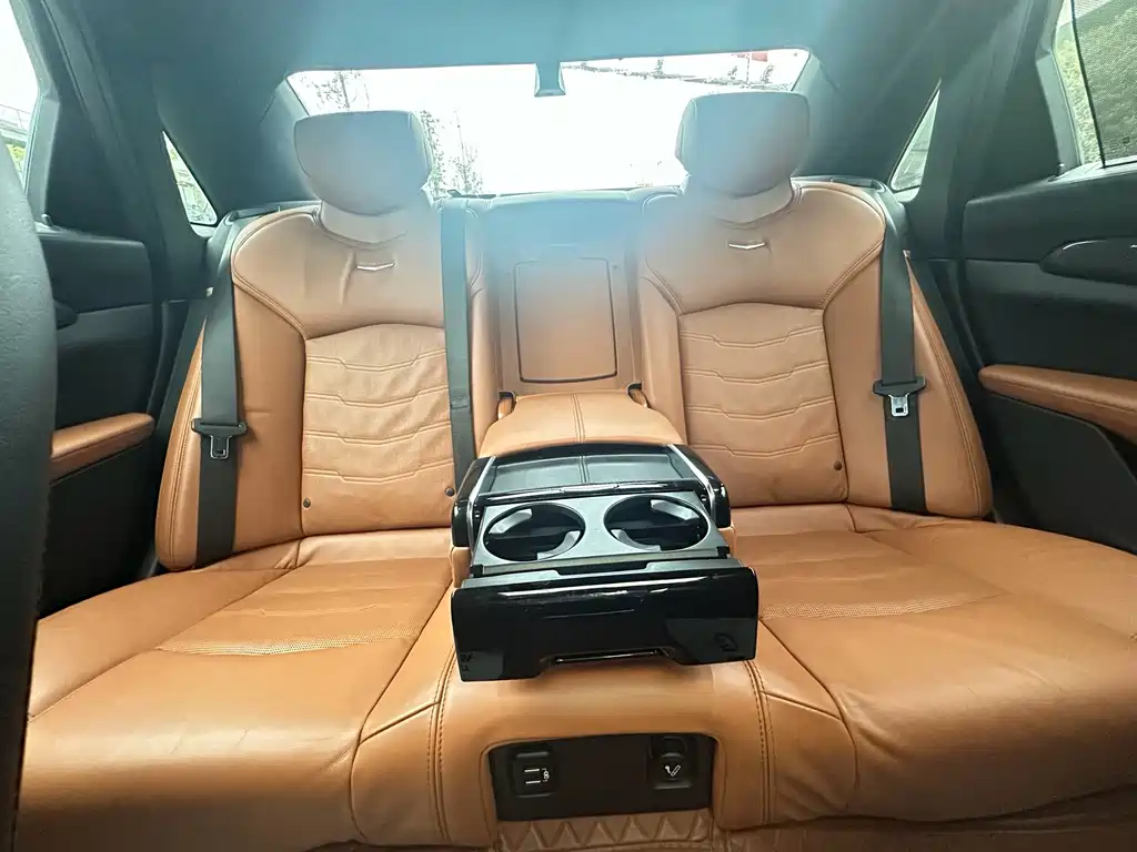 Cadillac CT6 — миниатюра 24