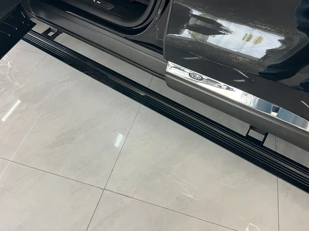 Lincoln Aviator — миниатюра 12