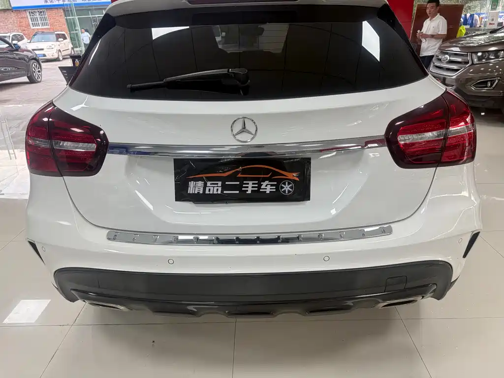 Mercedes-Benz GLA — миниатюра 9