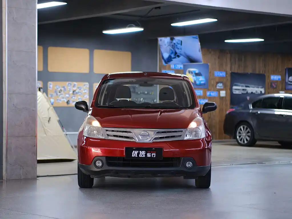 Nissan Livina — миниатюра 5