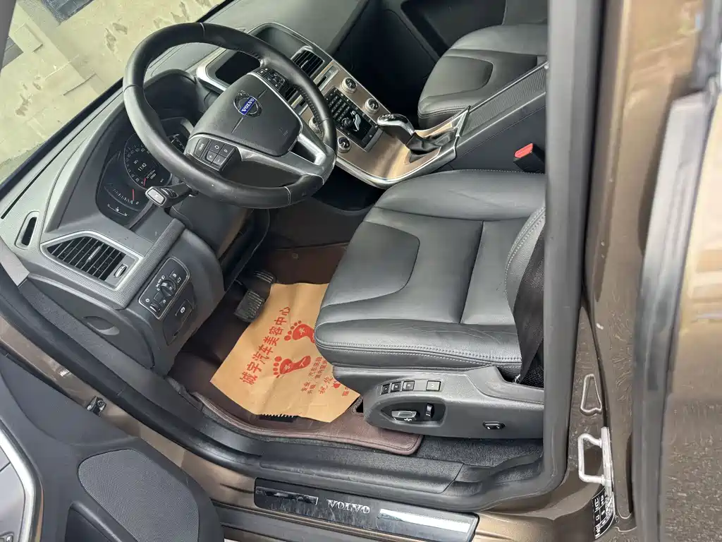 Volvo XC60 — миниатюра 4