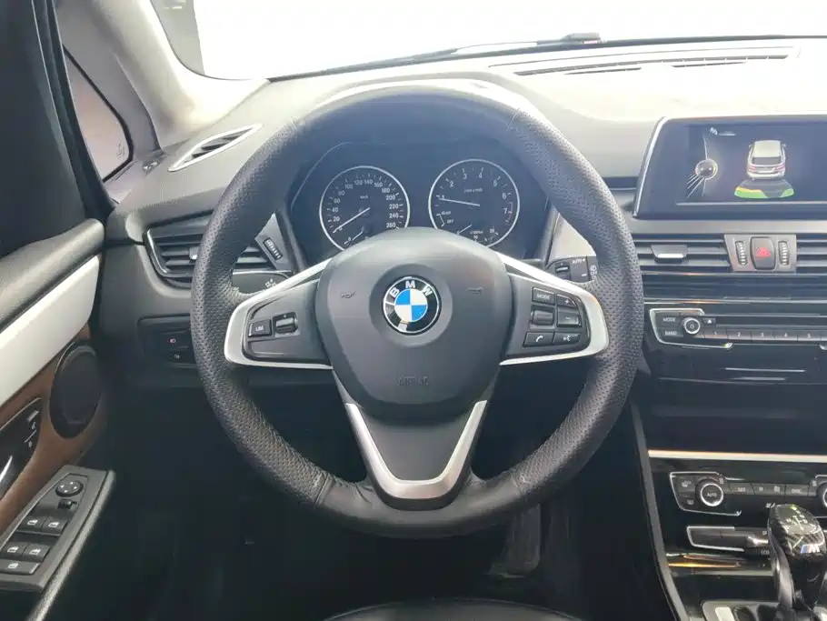 BMW 2 Series Active Tourer — миниатюра 15