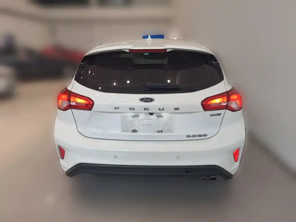 Ford Focus — миниатюра 8