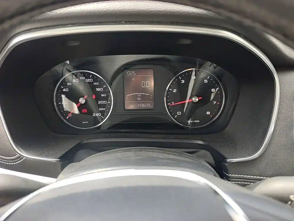 Roewe RX5 — миниатюра 16