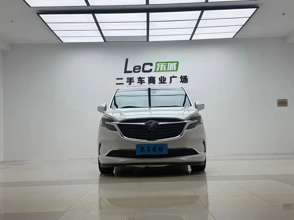 Buick GL8 — миниатюра 2