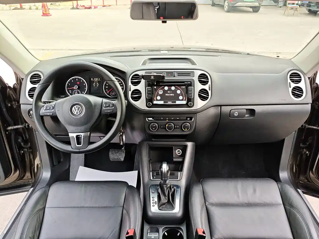 Volkswagen Tiguan — миниатюра 9