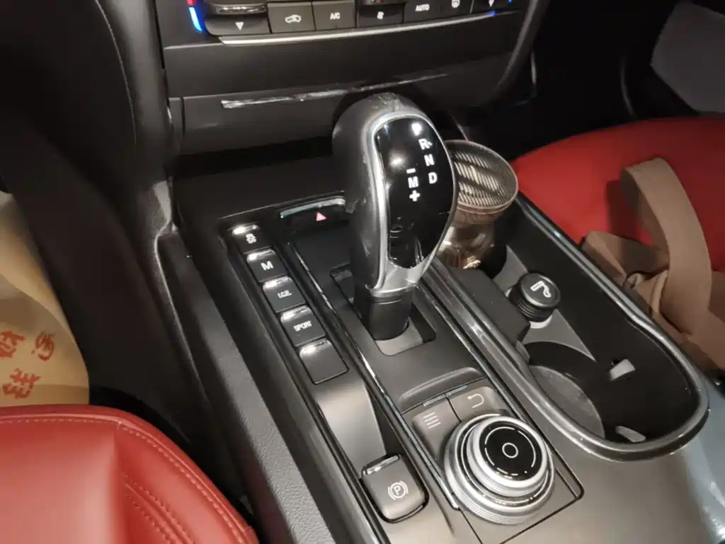 Maserati Ghibli — миниатюра 14