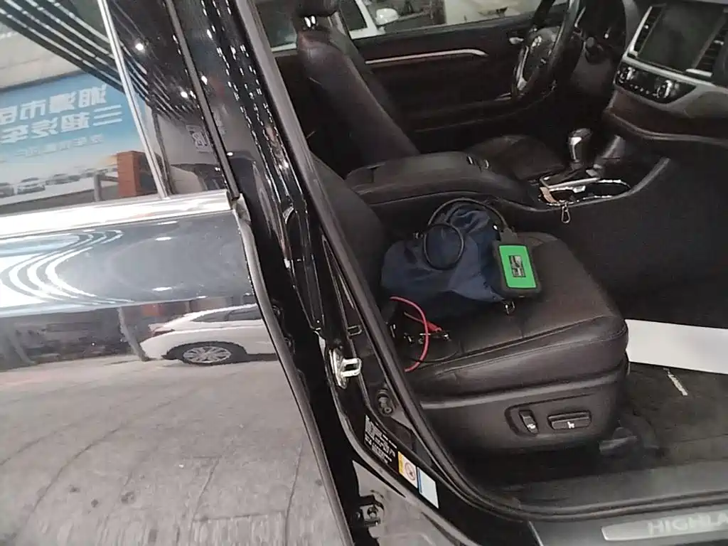 Toyota Highlander — миниатюра 25