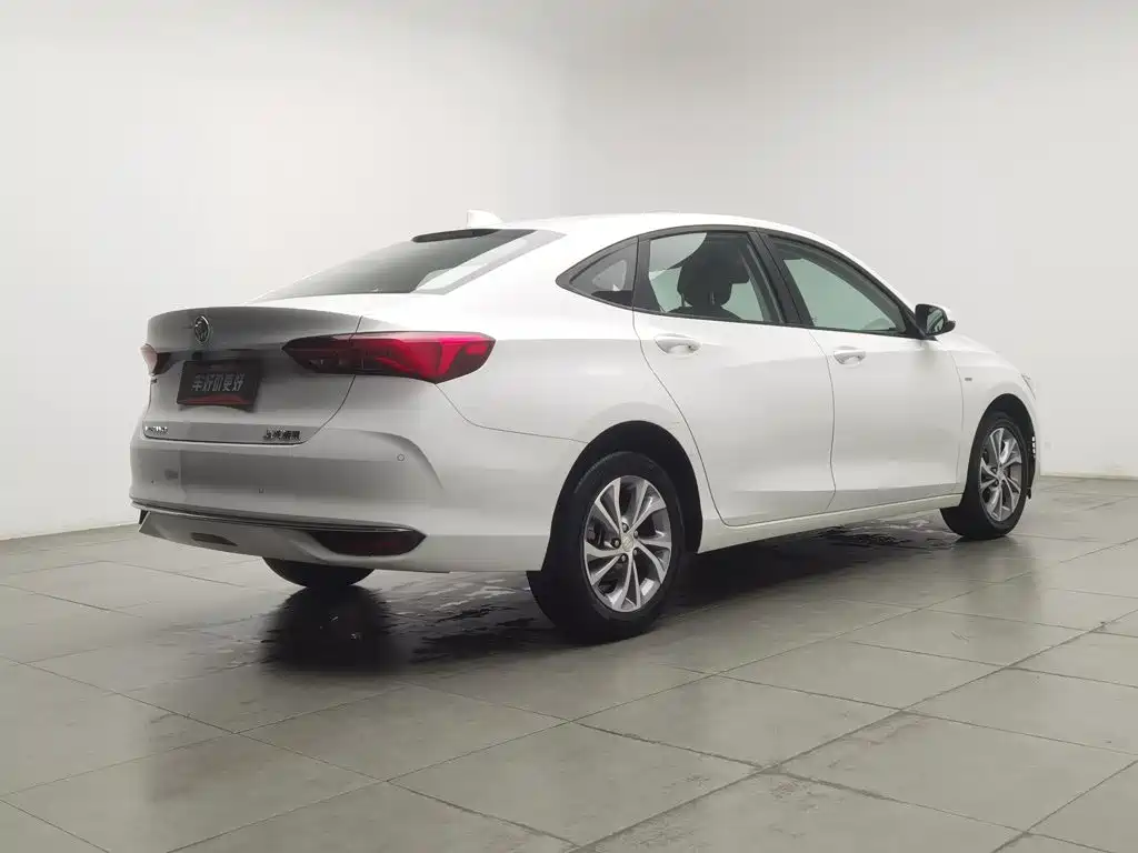 Buick Verano — миниатюра 2