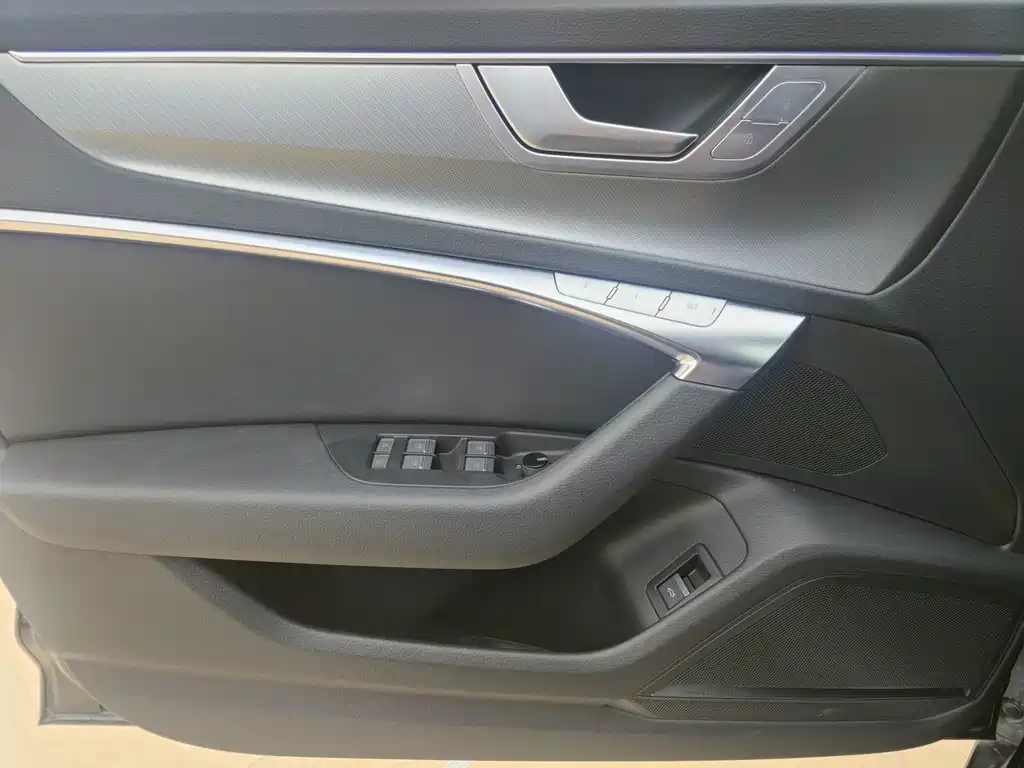 Audi A6 (Import) — миниатюра 16