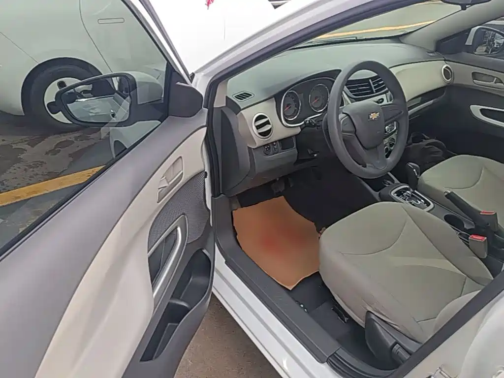 Chevrolet Sail — миниатюра 16