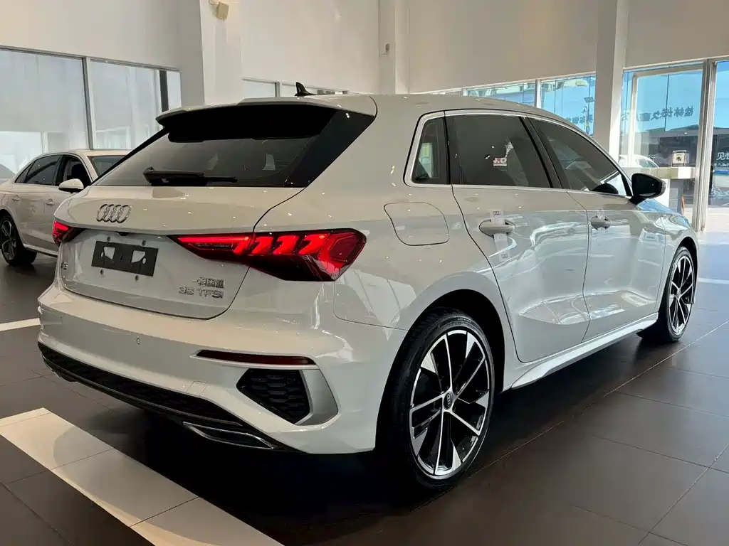 Audi A3 — миниатюра 4