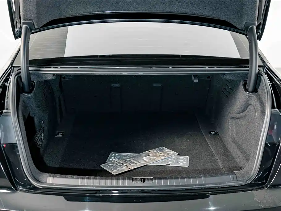 Audi A6L — миниатюра 21