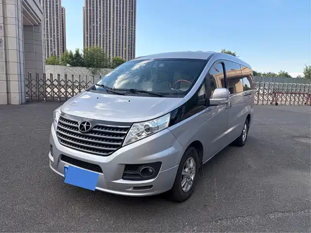2011 JAC M5