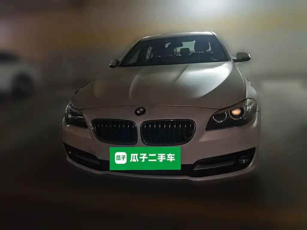 BMW 5 Series — миниатюра 2
