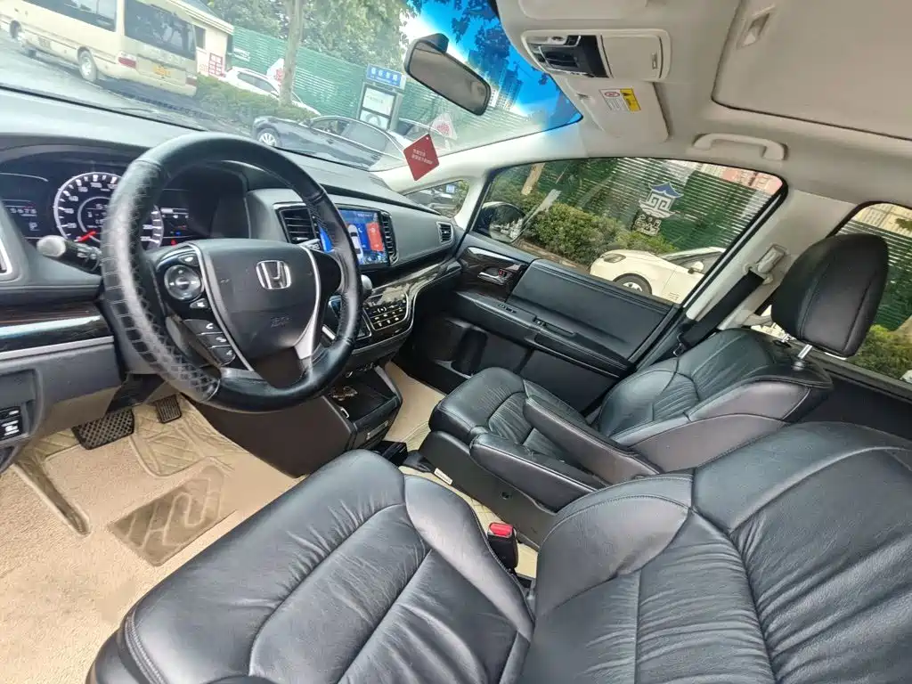 Honda Odyssey — миниатюра 8
