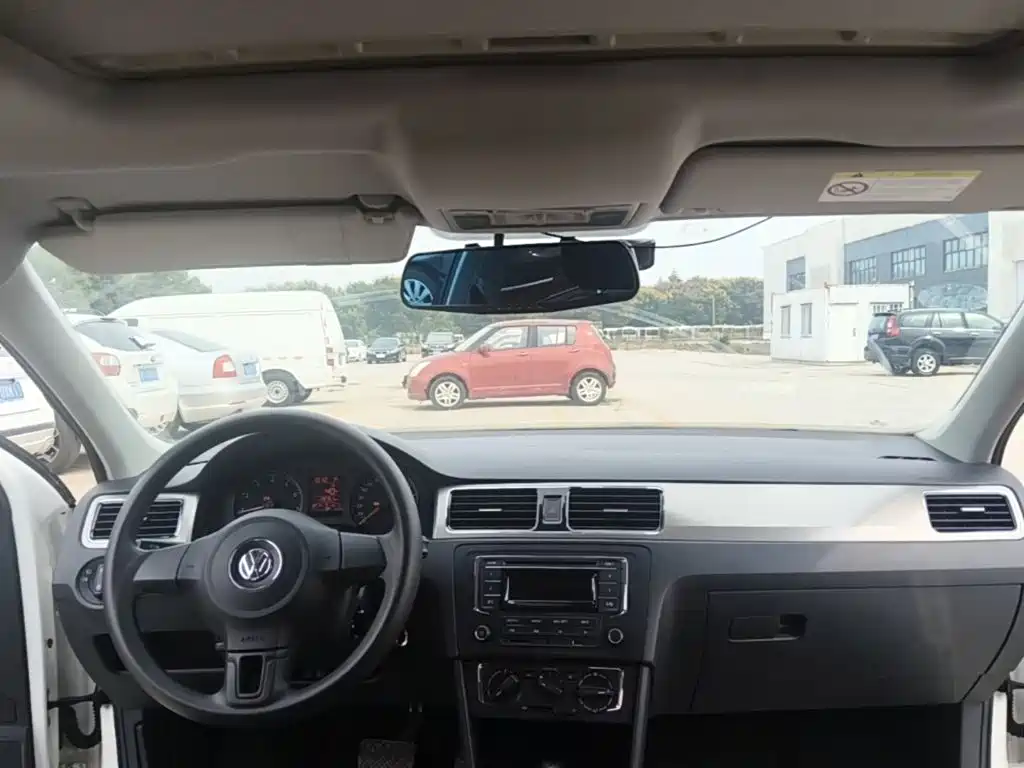 Volkswagen Santana — миниатюра 10