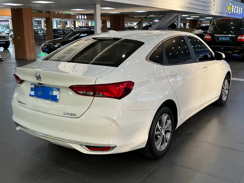Buick Verano — миниатюра 13