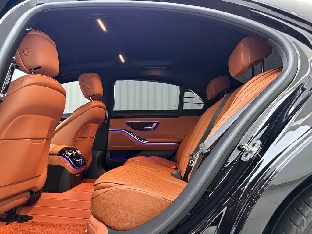 Mercedes-Benz S-Class — миниатюра 6