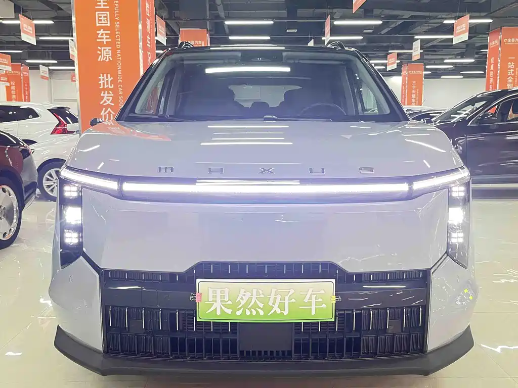 SAIC MAXUS EVERYONE 7