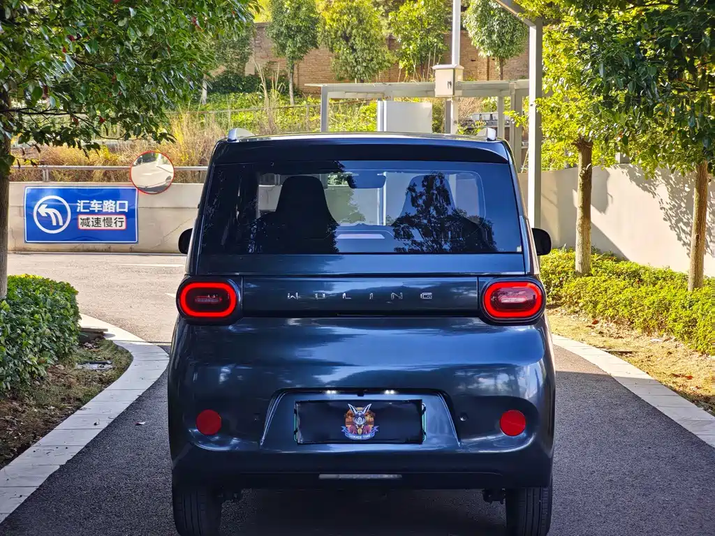 Wuling MINIEV — миниатюра 4