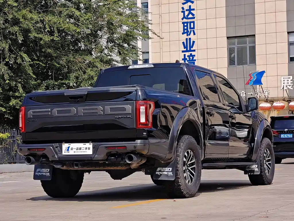 Ford F-150 Raptor — миниатюра 7